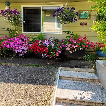 Romantic Homestay Coquitlam Exterior photo