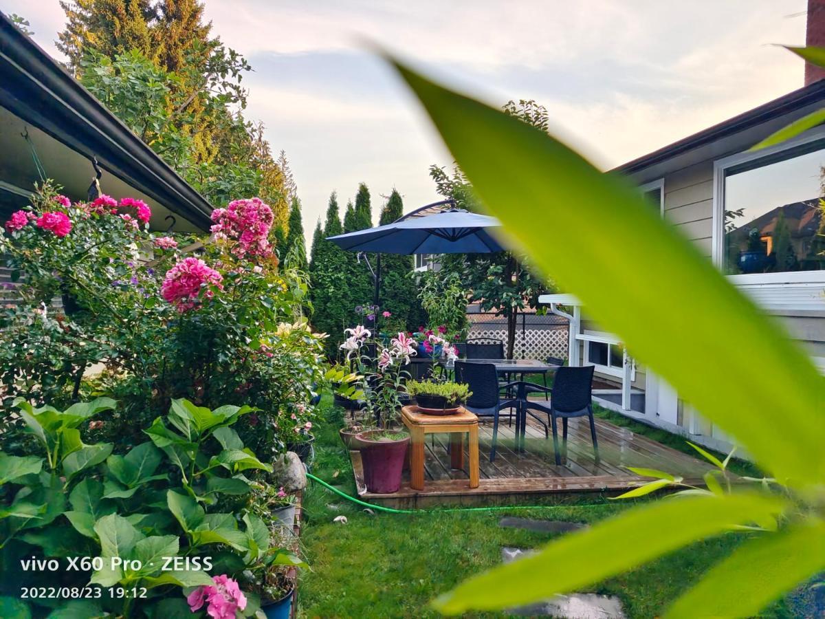 Romantic Homestay Coquitlam Exterior photo
