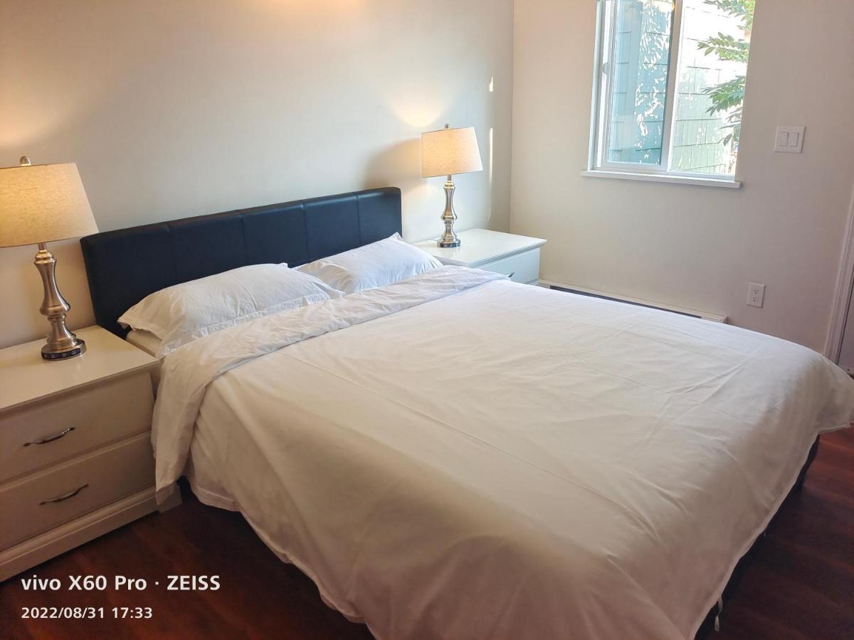 Romantic Homestay Coquitlam Exterior photo